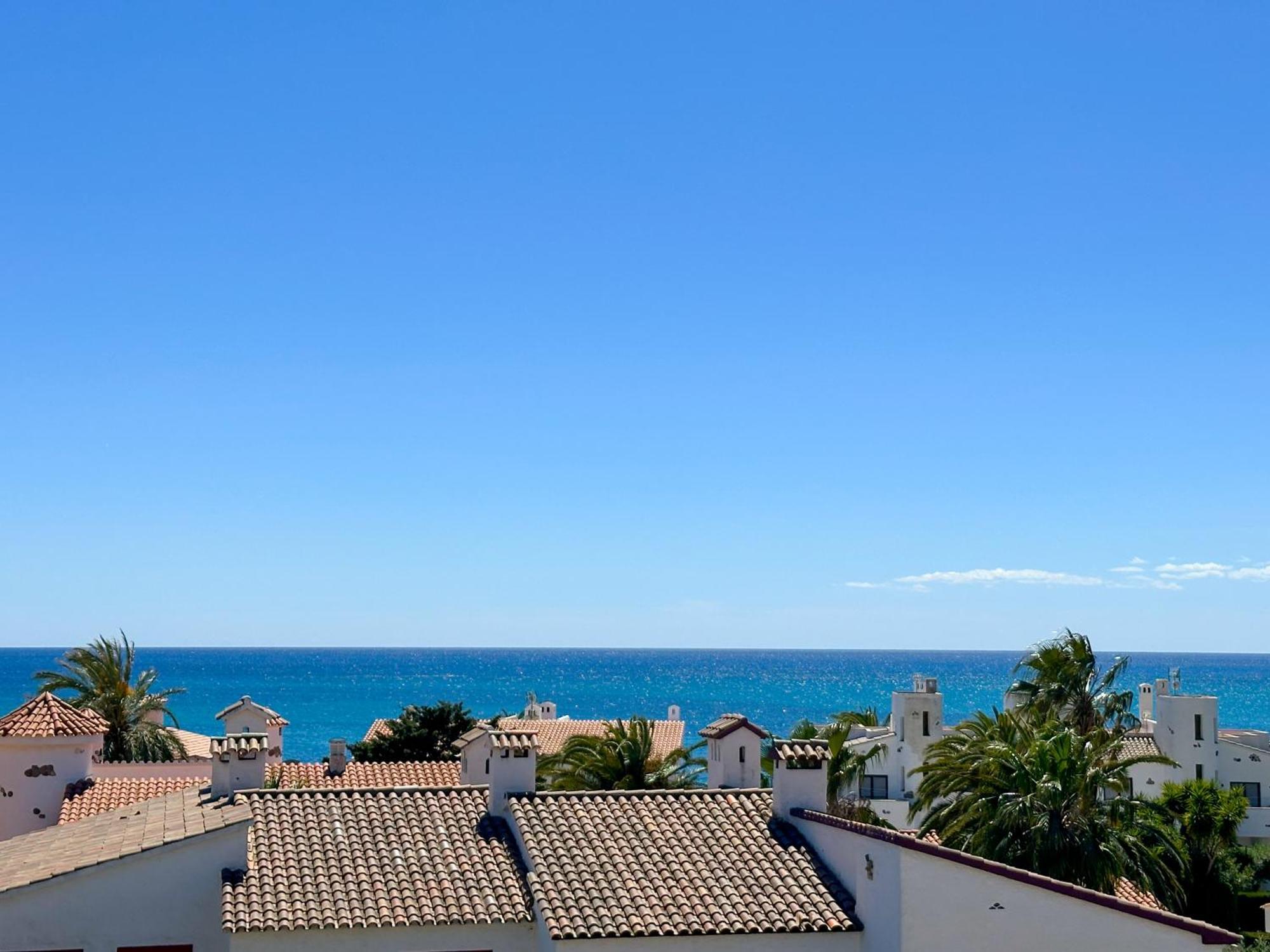Acogedor Apartamento Cerca De La Playa Wifi Y Parking Apartment Mont-roig del Camp Екстериор снимка