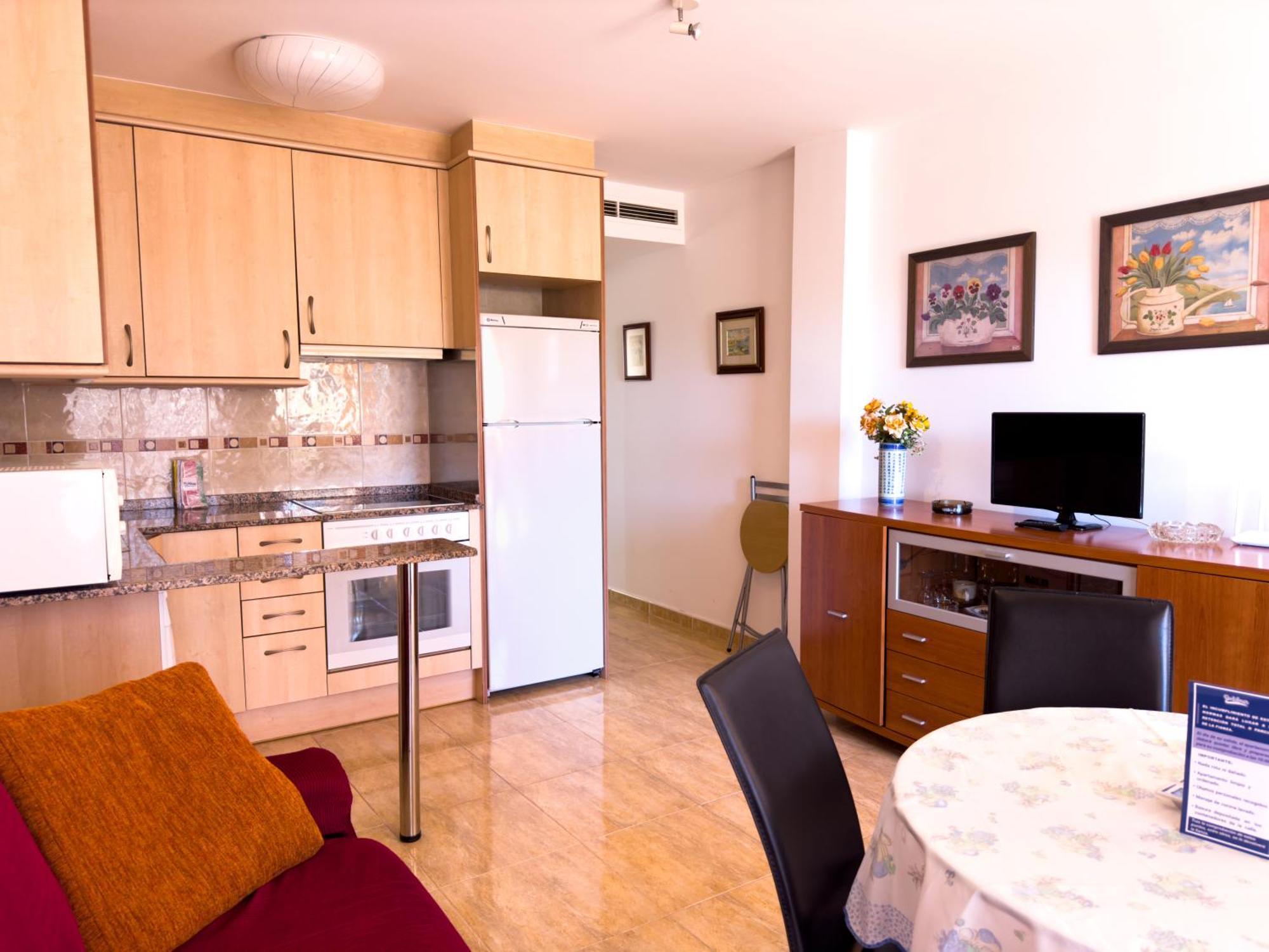 Acogedor Apartamento Cerca De La Playa Wifi Y Parking Apartment Mont-roig del Camp Стая снимка